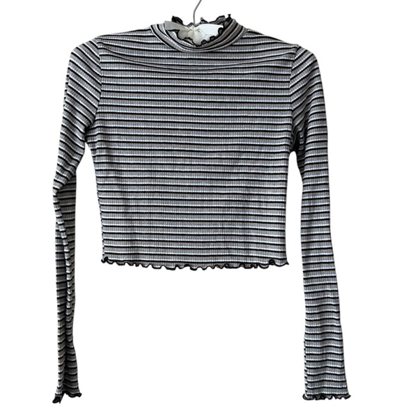a'gaci Tops - Crop Top Long Sleeve Stripe Tan Black Gray Cream Ruffle Edge by Agaci Size Small